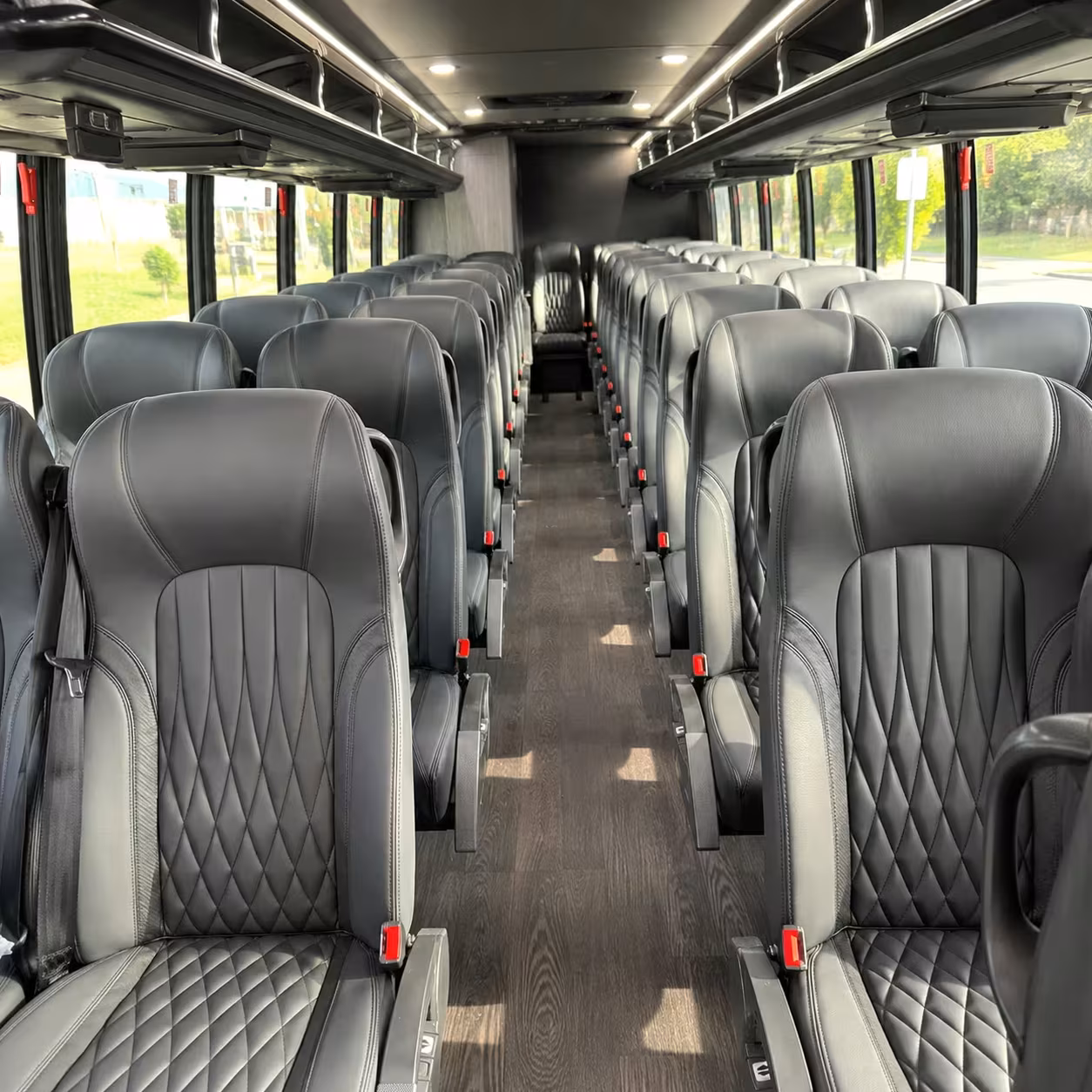 bellingham airport minibus rentals for executives and guests