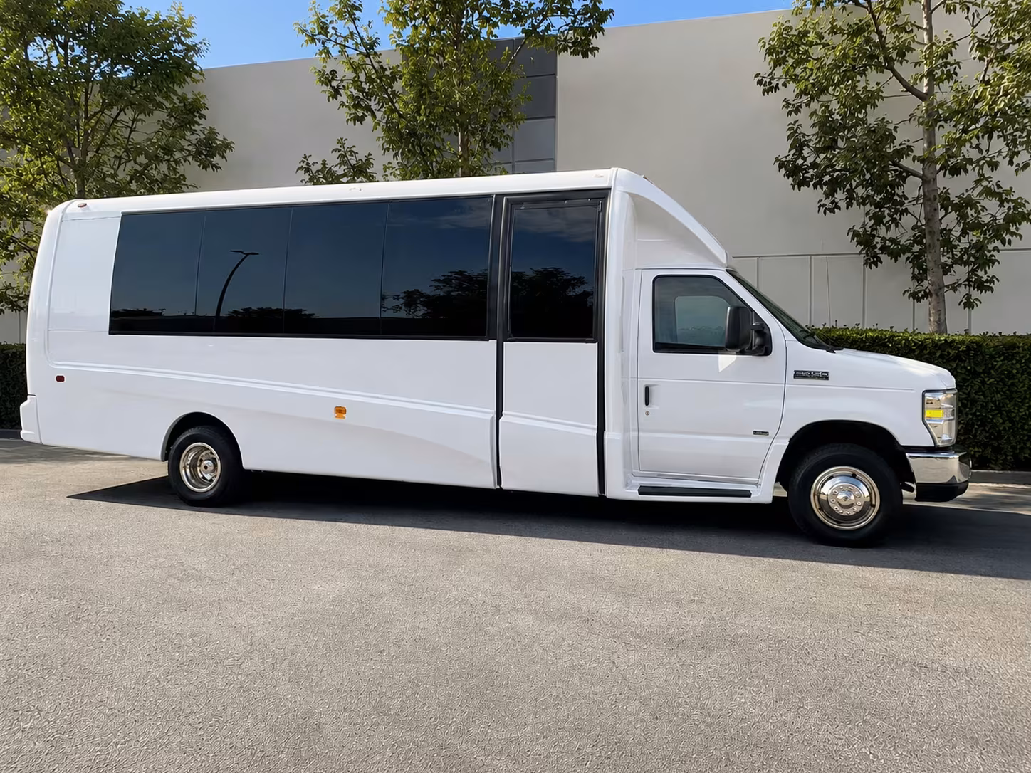 bus rentals for bellingham proms homecomings